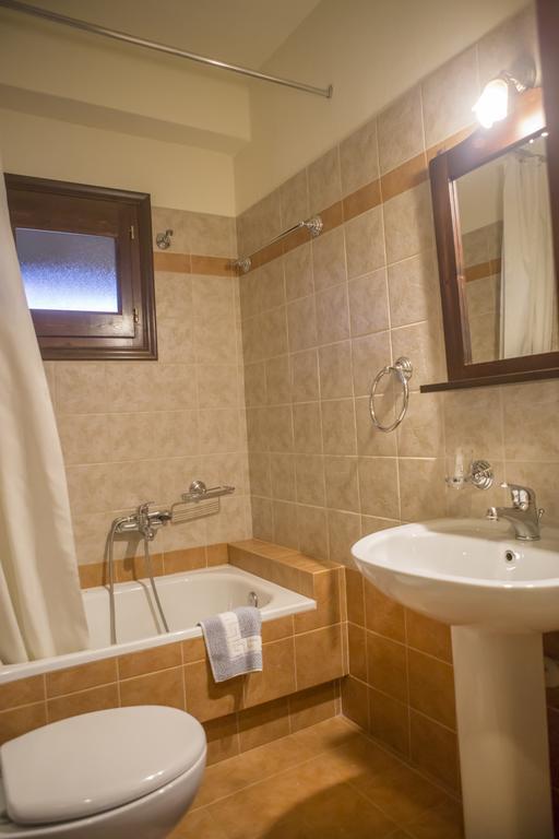 T'Asprolithia Villa Kalývia Fylaktís Dış mekan fotoğraf