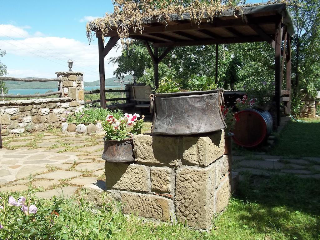 T'Asprolithia Villa Kalývia Fylaktís Dış mekan fotoğraf